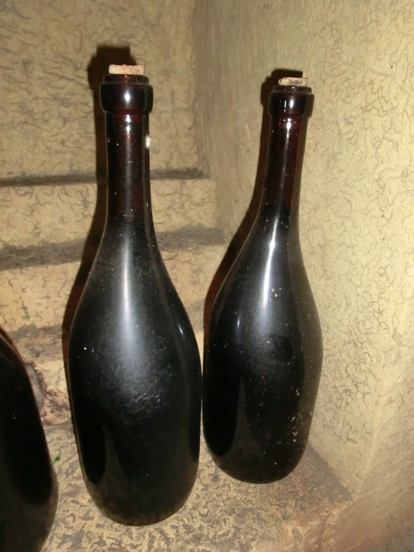 vecchie bottiglie vino
