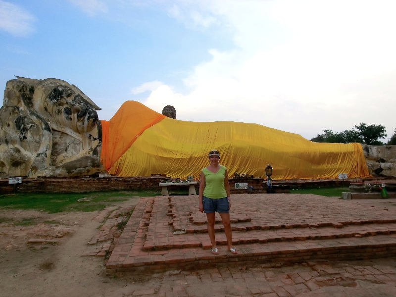 sleeping Buddha Wat Lokayasutharam