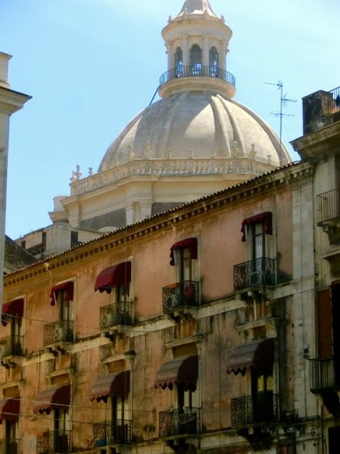 palazzi catania, centro storico catania, badia sant'agata catania