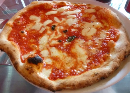 Pizza napoletana