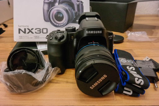 http://allaboutsamsung.de/tag/samsung-nx30/