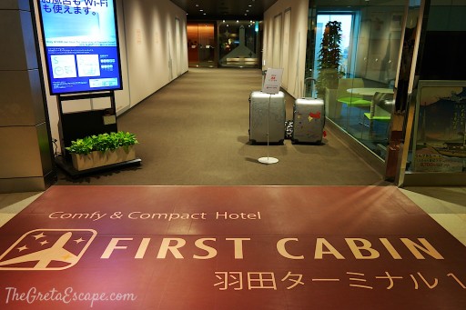 capsule hotel tokyo