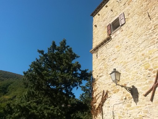 Tra storia e natura si incastra Serra San Quirico