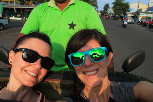 Un selfie sul motor-becak a Yogyakarta, direzione Prambanan. L'autista ci ha permesso di arrivare in tempo per il tramonto