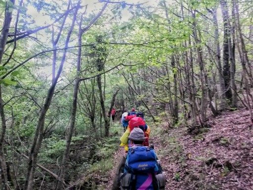 Sentieri stretti, tratti in salita che dall'Emilia ci portano in Toscana